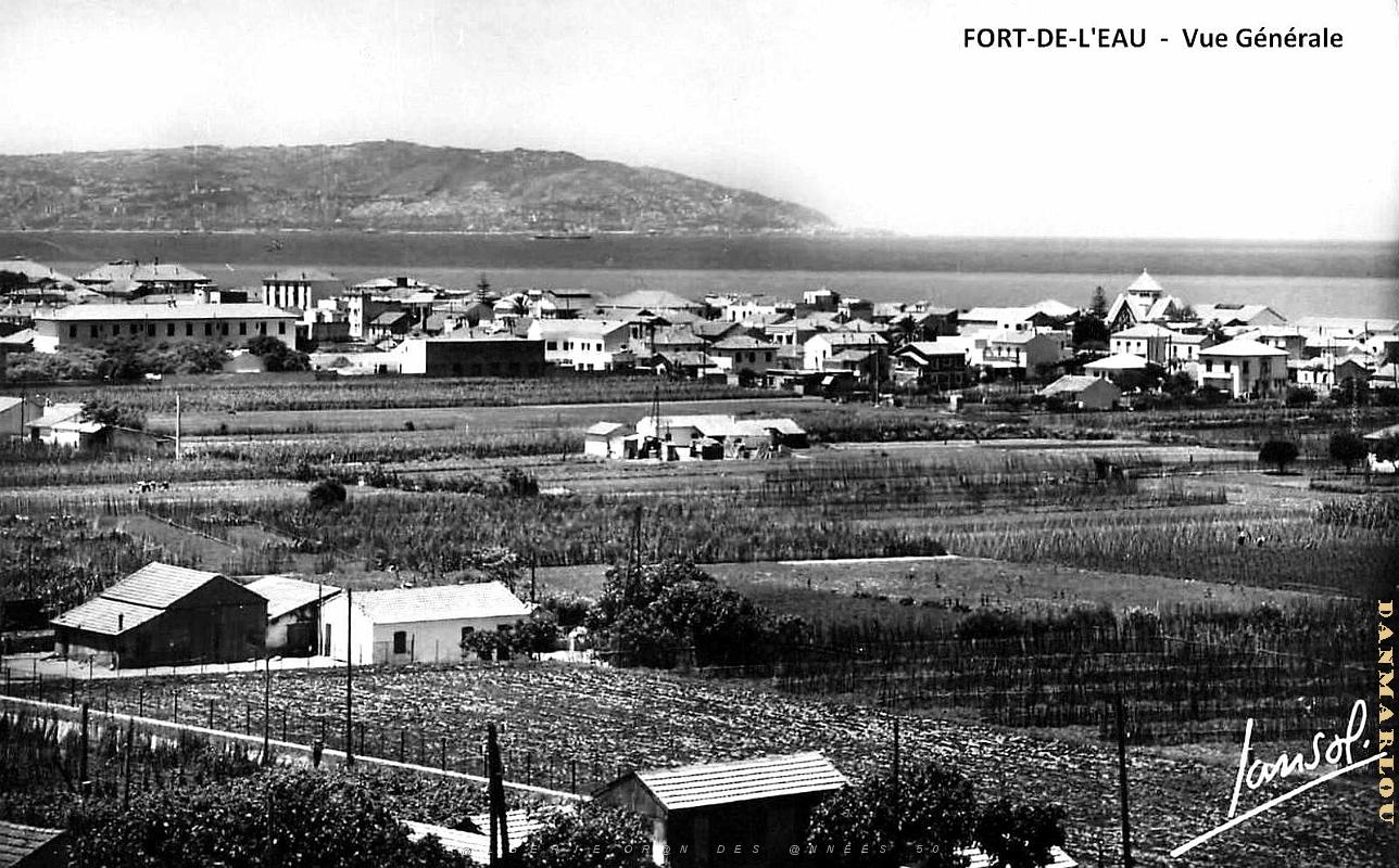Fort-de-l'eau - Vue Generale - Alger au second plan.jpg